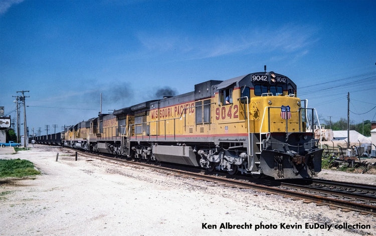 Rapido HO Scale C36-7