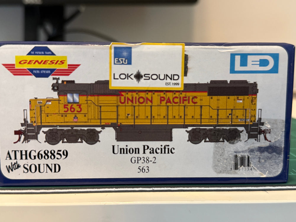 Athearn Genesis HO Scale UP Union Pacific EMD GP38-2 #563 DC/DCC Ready