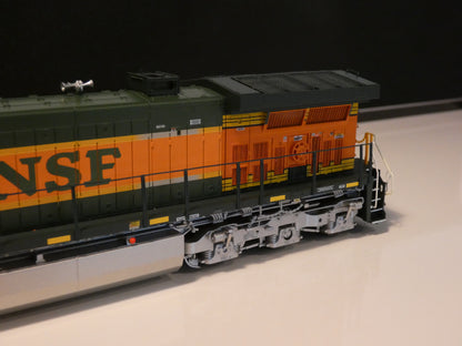 ScaleTrains Rivet Counter HO Scale GE DASH 9-44CW, BNSF/Hertitage I & II DCC/Sound